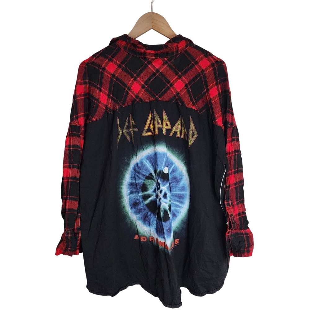 Trunk LTD Def Leppard Shirt Women's Small Button Up Long Sleeve Plaid‎ Red